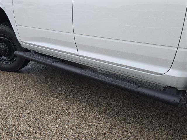 Photo of 2025 Bright White Clearcoat RAM 2500
