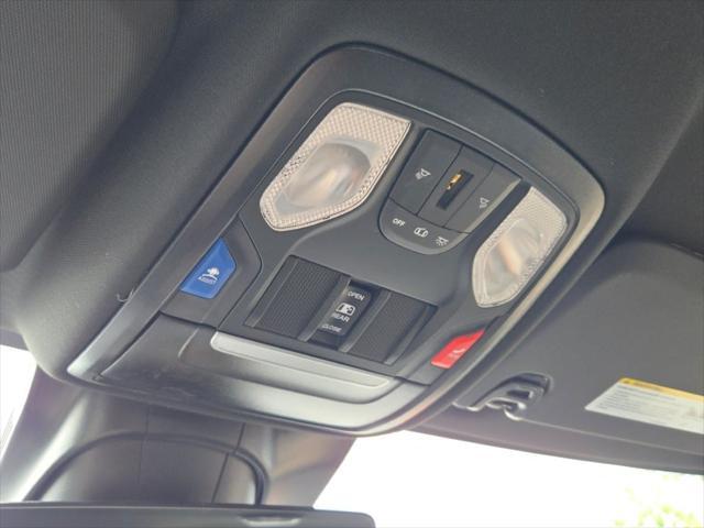 Photo of 2025 Bright White Clearcoat RAM 2500