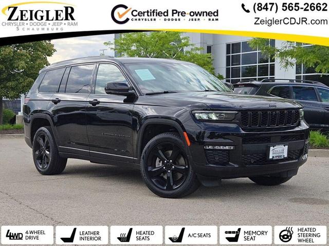 Photo of 2022 Diamond Black Crystal Pearlcoat Jeep Grand Cherokee L