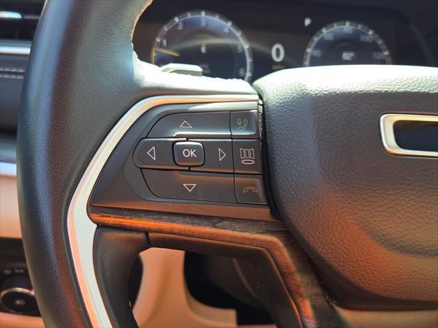 Photo of 2022 Bright White Clearcoat Jeep Grand Cherokee L