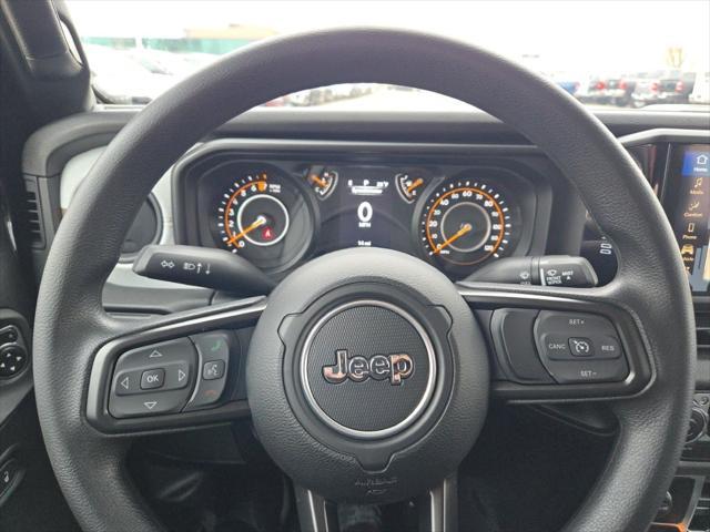 Photo of 2025 Black Clearcoat Jeep Gladiator