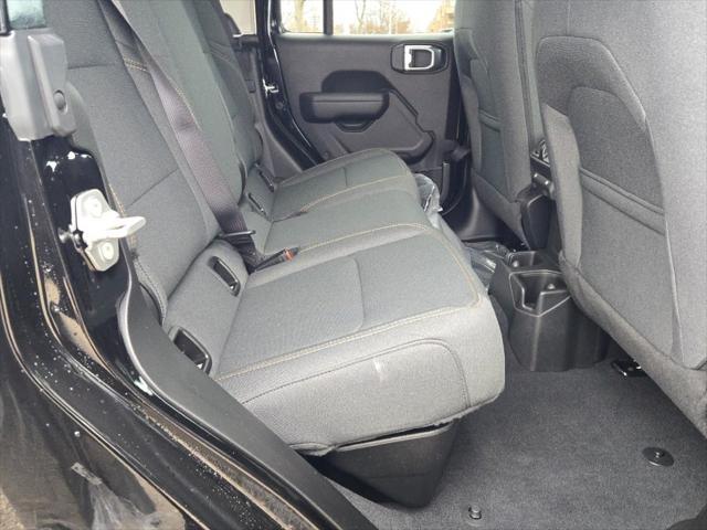 Photo of 2025 Black Clearcoat Jeep Gladiator