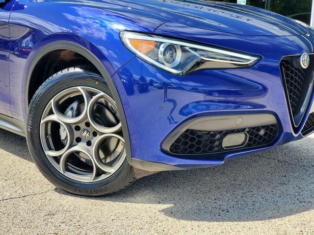 Photo of 2022 Anodized Blue Metallic Alfa Romeo Stelvio