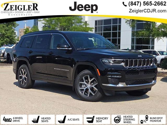 Photo of 2025 Diamond Black Crystal Pearlcoat Jeep Grand Cherokee L