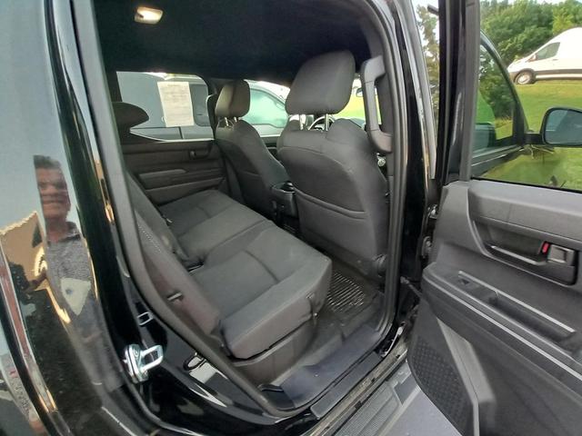 Photo of 2024 Black Toyota Tacoma