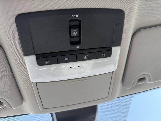 Photo of 2019 White Nissan Altima