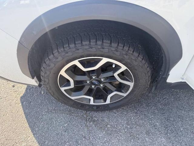 Photo of 2016 White Subaru Crosstrek