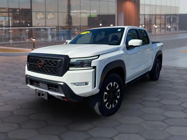 Photo of 2023 White Nissan Frontier