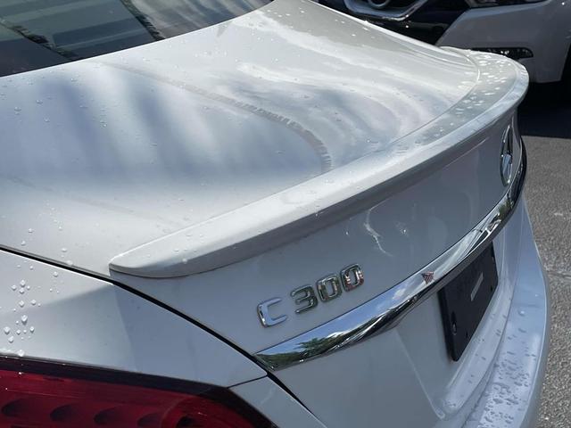 Photo of 2017 designo Diamond White Metallic Mercedes-Benz C-Class