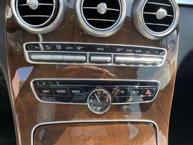 Photo of 2017 designo Diamond White Metallic Mercedes-Benz C-Class