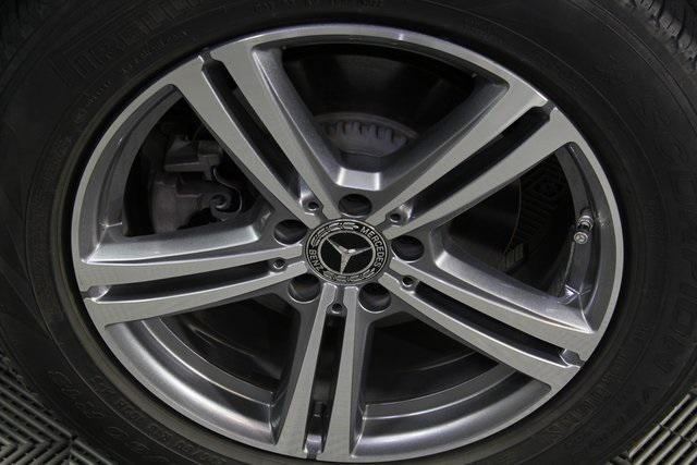 Photo of 2022 Gray Mercedes-Benz GLC 300