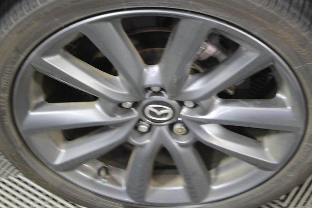 Photo of 2023 Snowflake White Pearl Mica Mazda Mazda3
