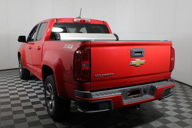 Photo of 2015 Red Chevrolet Colorado