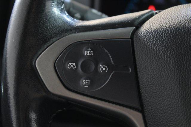 Photo of 2015 Red Chevrolet Colorado