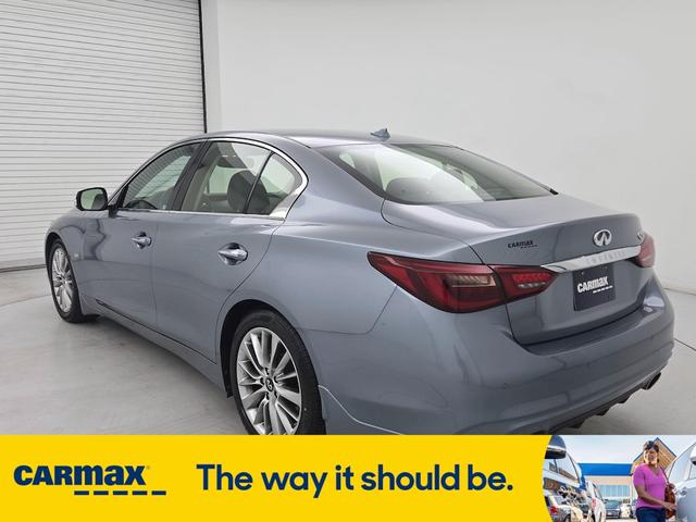 Photo of 2018 Silver INFINITI Q50