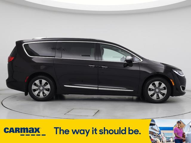 Photo of 2018 Burgundy Chrysler Pacifica Hybrid