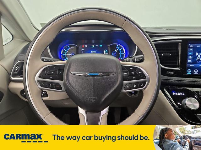Photo of 2018 Burgundy Chrysler Pacifica Hybrid