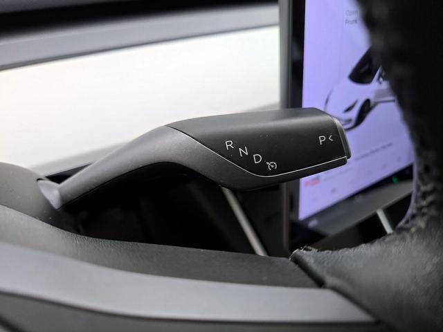 Photo of 2020 White Tesla Model 3