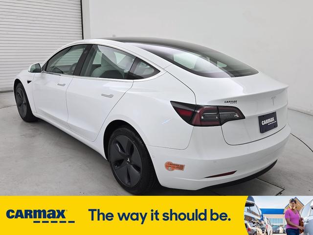 Photo of 2020 White Tesla Model 3