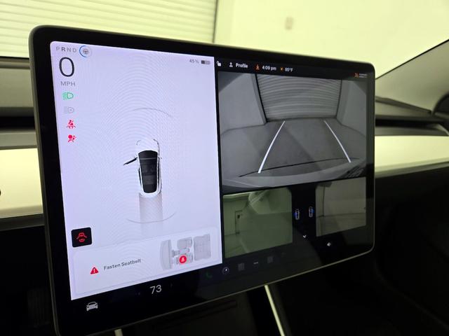 Photo of 2020 White Tesla Model 3