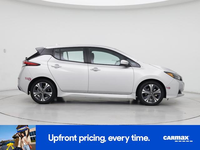 Photo of 2022 Silver Nissan Leaf