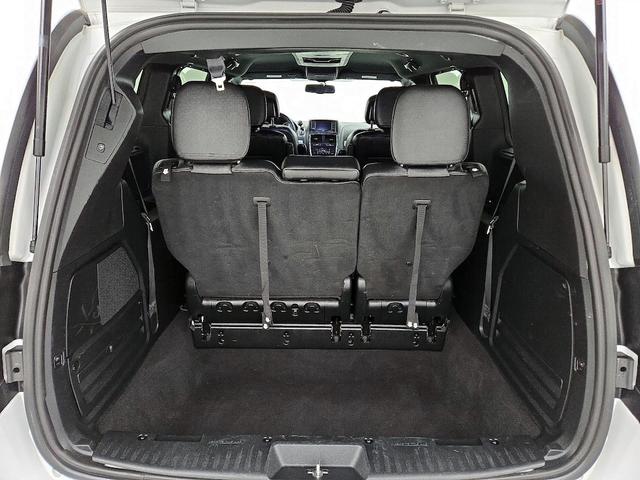 Photo of 2017 White Dodge Grand Caravan