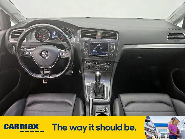 Photo of 2017 Gray Volkswagen Golf Alltrack