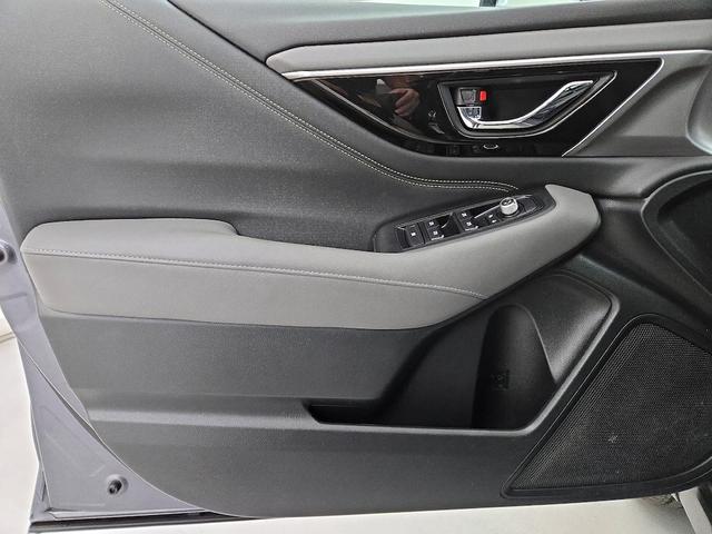 Photo of 2020 Gray Subaru Outback
