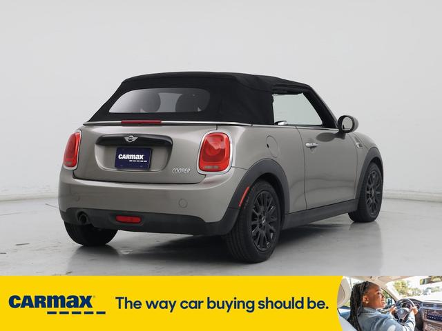 Photo of 2017 Gray MINI Convertible
