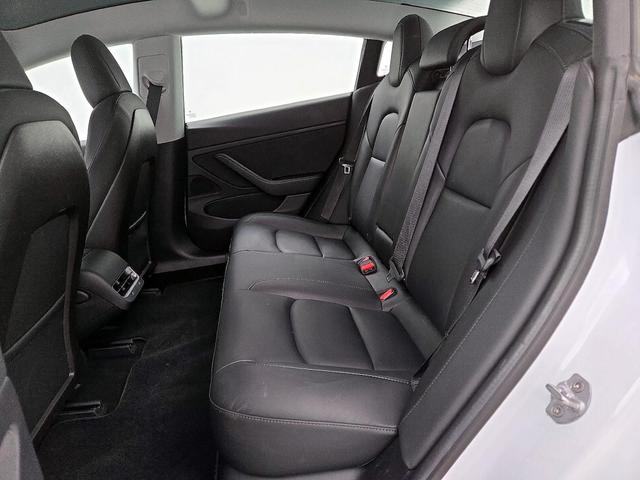 Photo of 2020 White Tesla Model 3