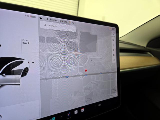 Photo of 2020 White Tesla Model 3