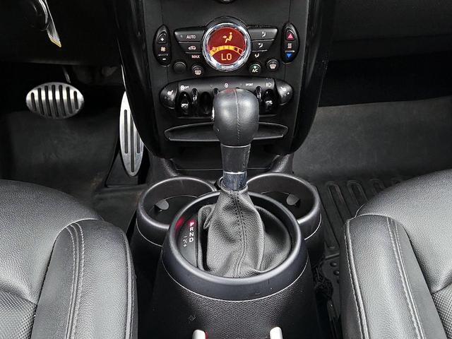 Photo of 2016 Green MINI Countryman