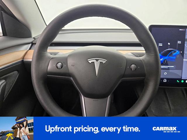 Photo of 2021 Blue Tesla Model 3
