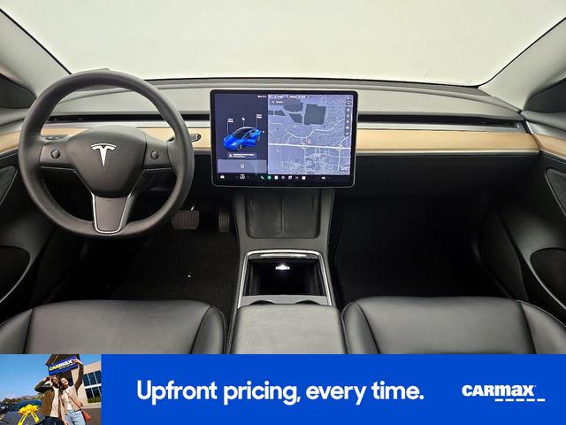 Photo of 2021 Blue Tesla Model 3