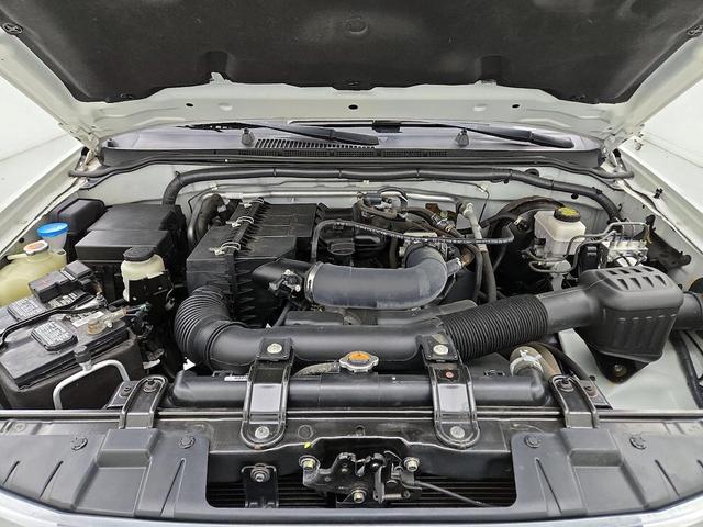 Photo of 2017 White Nissan Frontier
