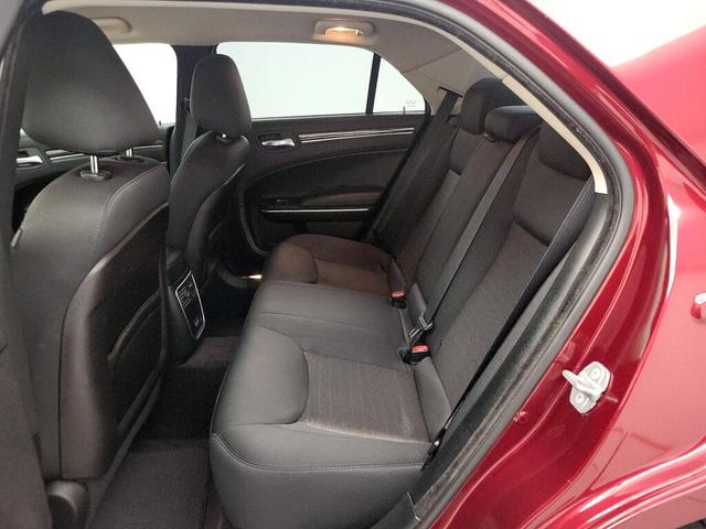 Photo of 2019 Red Chrysler 300