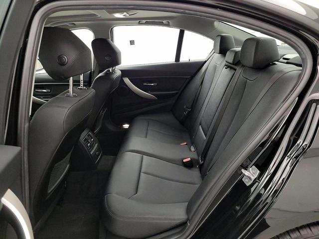 Photo of 2018 Black BMW 320