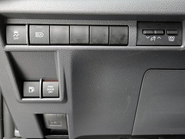 Photo of 2021 Gray Toyota Sienna