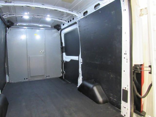 Photo of 2019 Oxford White Ford Transit-250