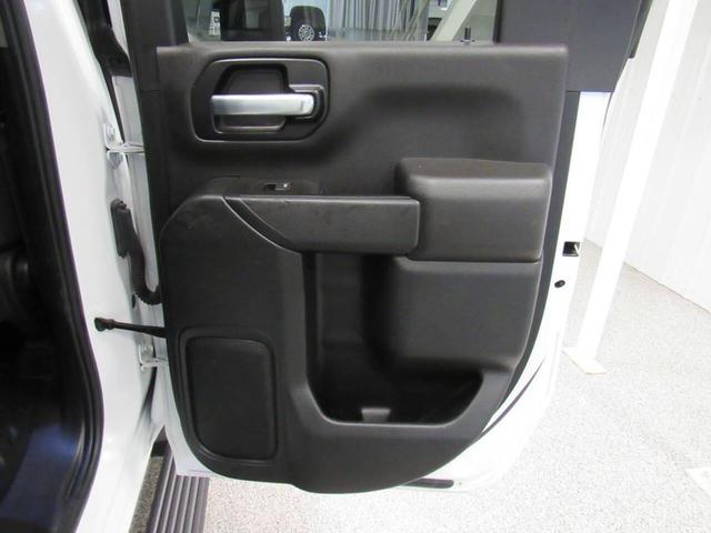 Photo of 2021 Summit White Chevrolet Silverado 2500