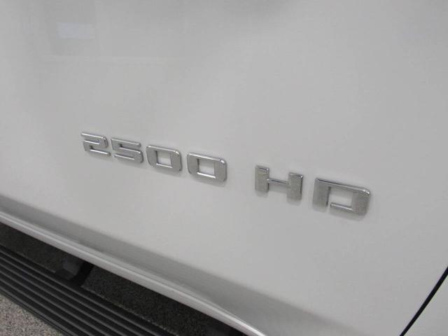 Photo of 2021 Summit White Chevrolet Silverado 2500