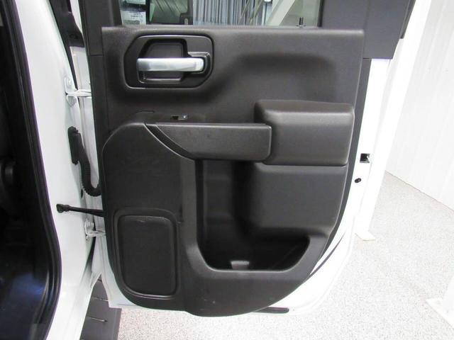 Photo of 2021 Summit White Chevrolet Silverado 2500