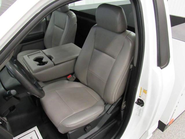 Photo of 2017 Oxford White Ford F-250