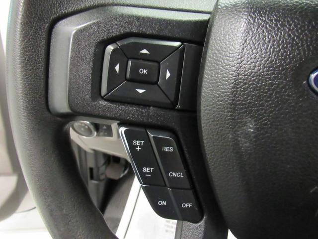 Photo of 2017 Oxford White Ford F-250