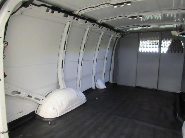 Photo of 2020 White Chevrolet Express 3500