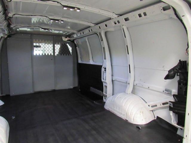Photo of 2020 White Chevrolet Express 3500