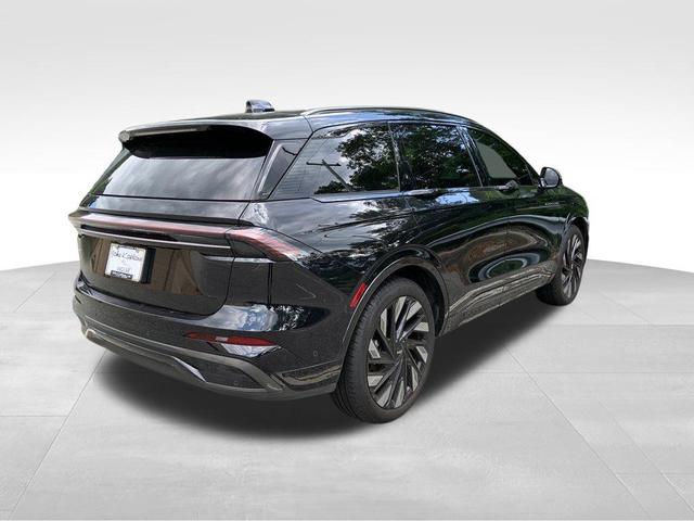 Photo of 2024 Infinite Black Metallic Lincoln Nautilus
