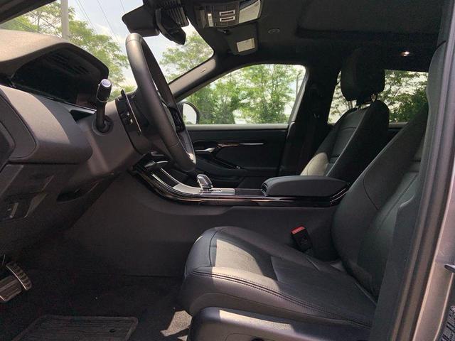 Photo of 2024 Eiger Gray Metallic Land Rover Range Rover Evoque