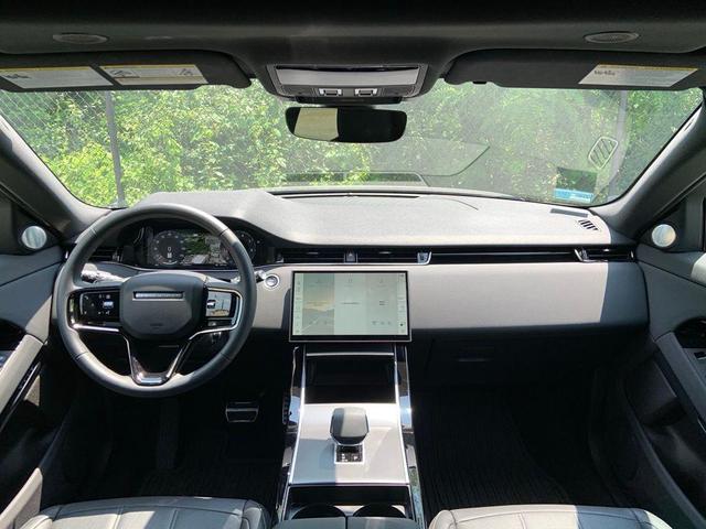 Photo of 2024 Eiger Gray Metallic Land Rover Range Rover Evoque