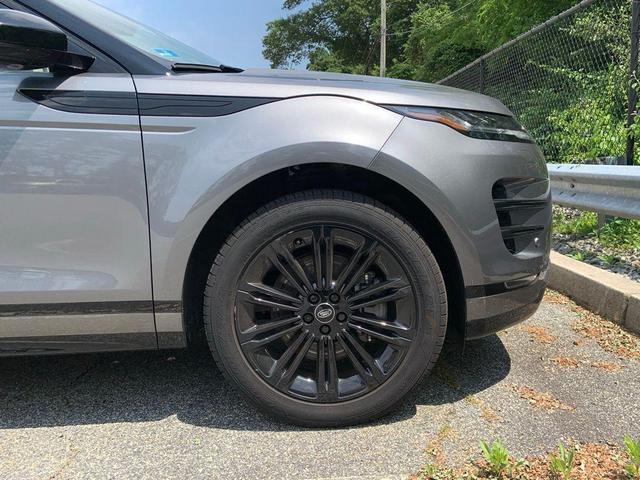 Photo of 2024 Eiger Gray Metallic Land Rover Range Rover Evoque